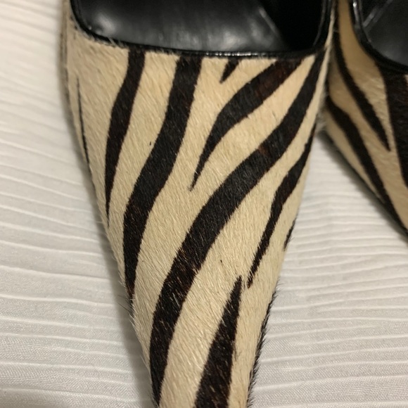 Shoes - Picture 7 of 13